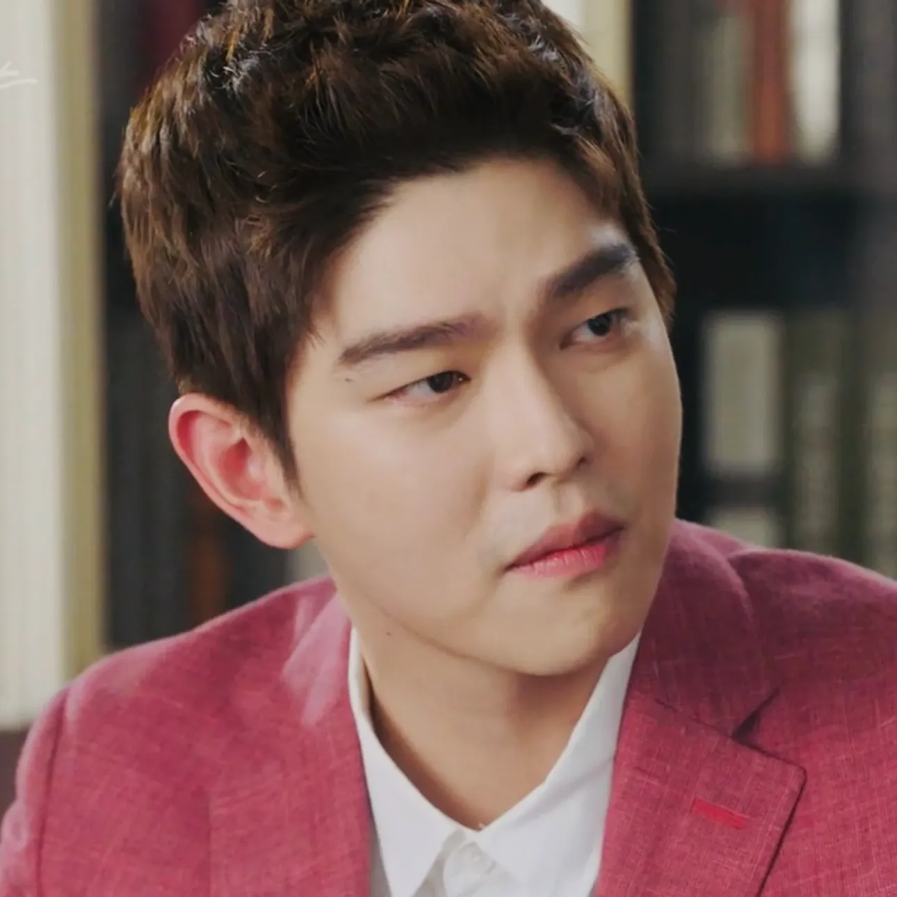 Latest photo of Yoon Kyunsang