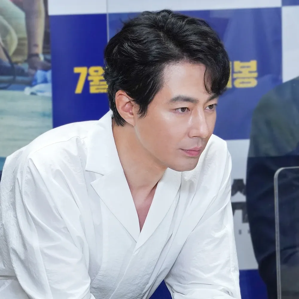 Latest photo of Jo Insung