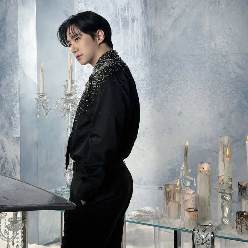 Foto terbaru dari Lee Junho