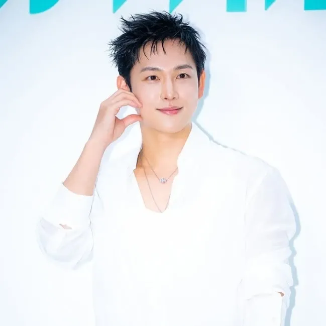 Recent activity shot of Yim Siwan