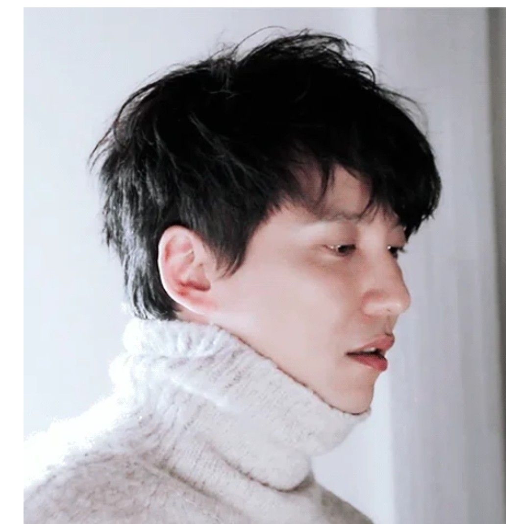 Behind-the-scenes cut of Kim Namgil