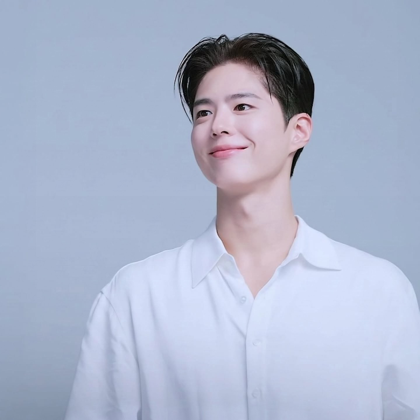 Recent activity shot of Park Bogum