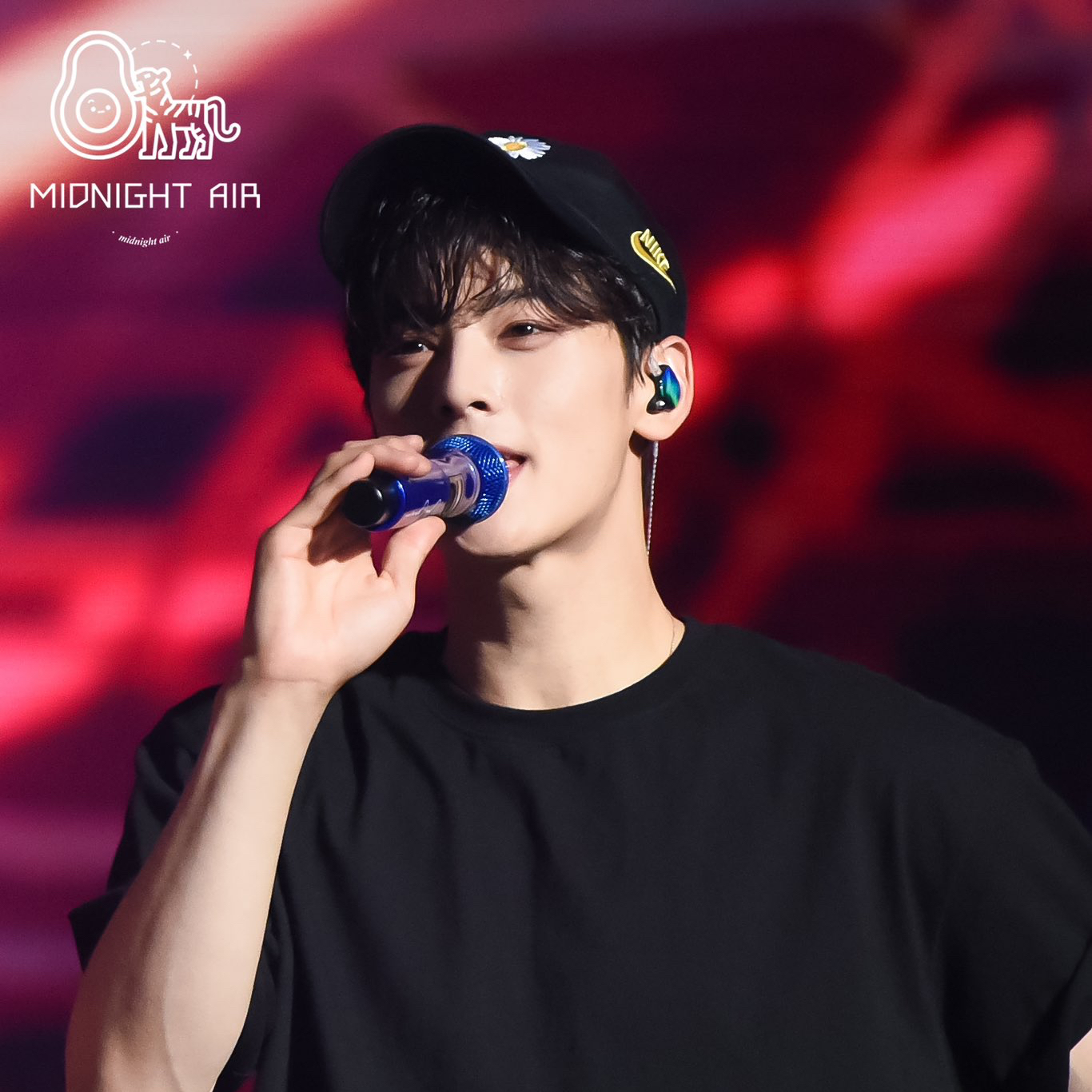 Recent activity shot of Cha Eunwoo