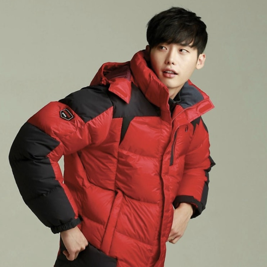 Behind-the-scenes cut of Lee Jongsuk