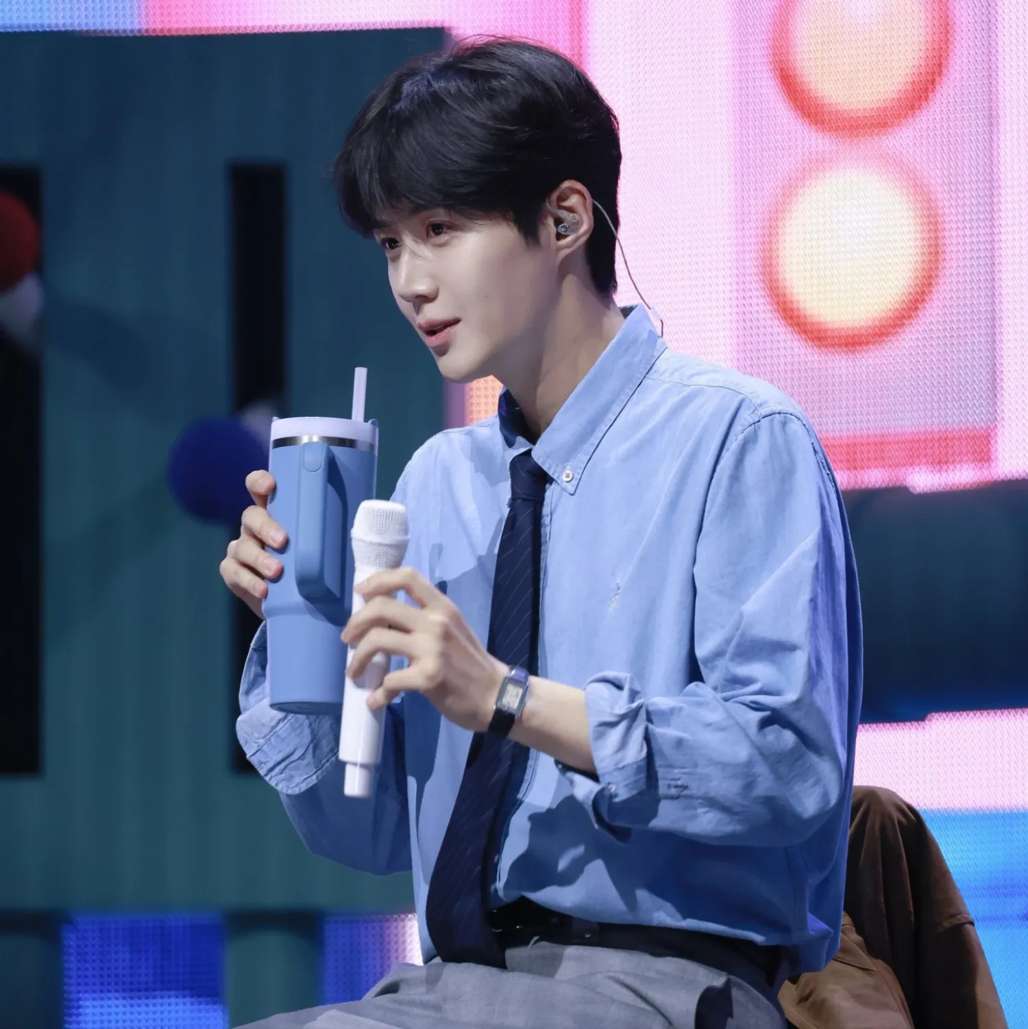 A moment captured by a fan of Kim Seonho