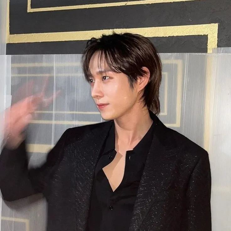 Latest photo of Kim Youngdae