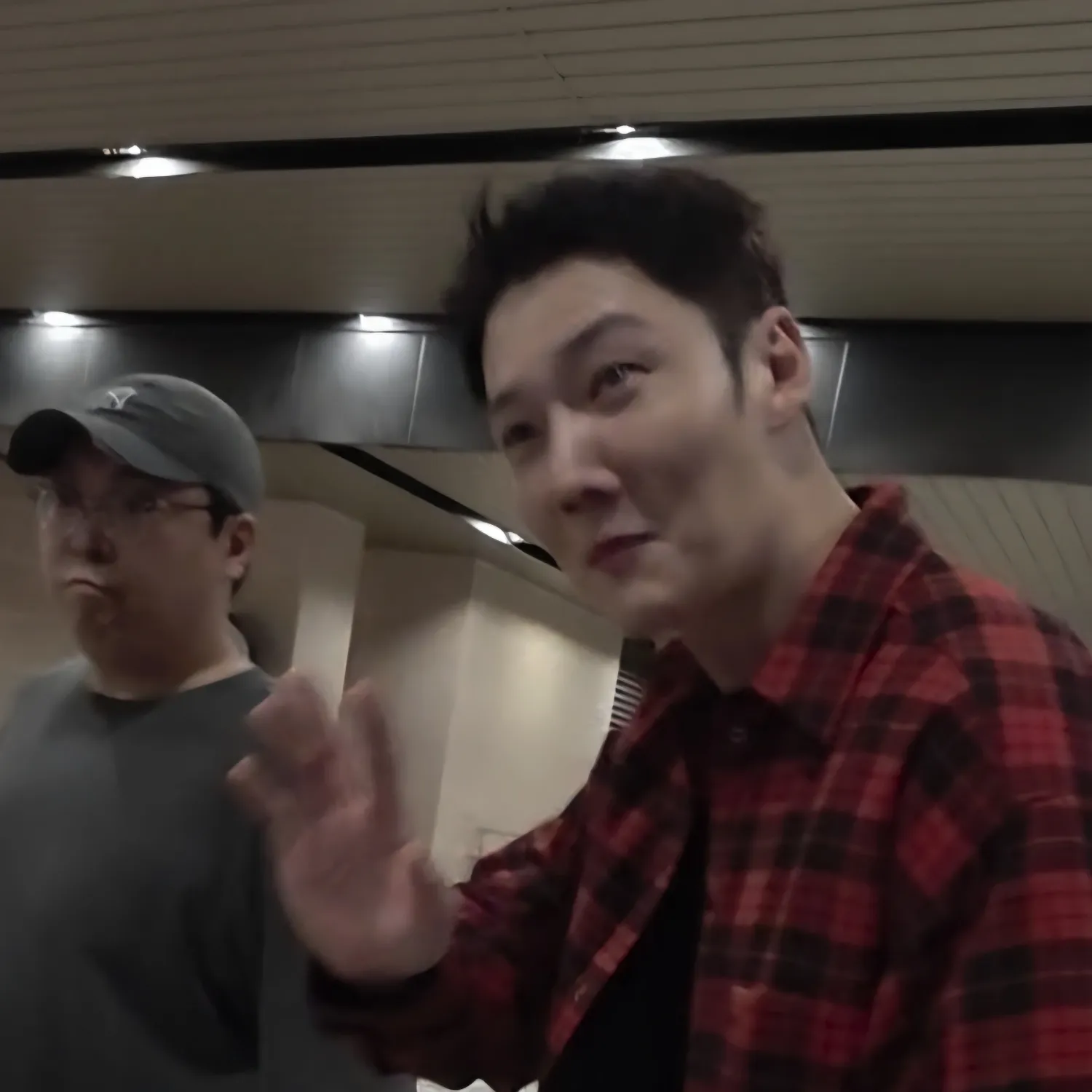 Cuplikan di balik layar dari Choi Jinhyuk