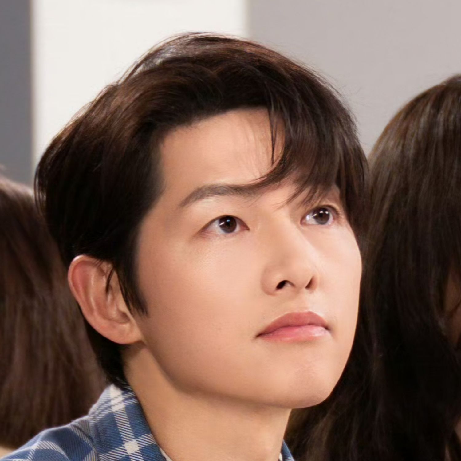 粉丝拍下的宋钟基瞬间