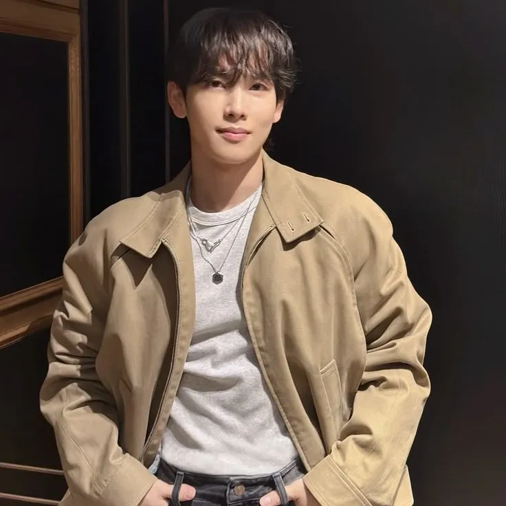 Recent activity shot of Yim Siwan