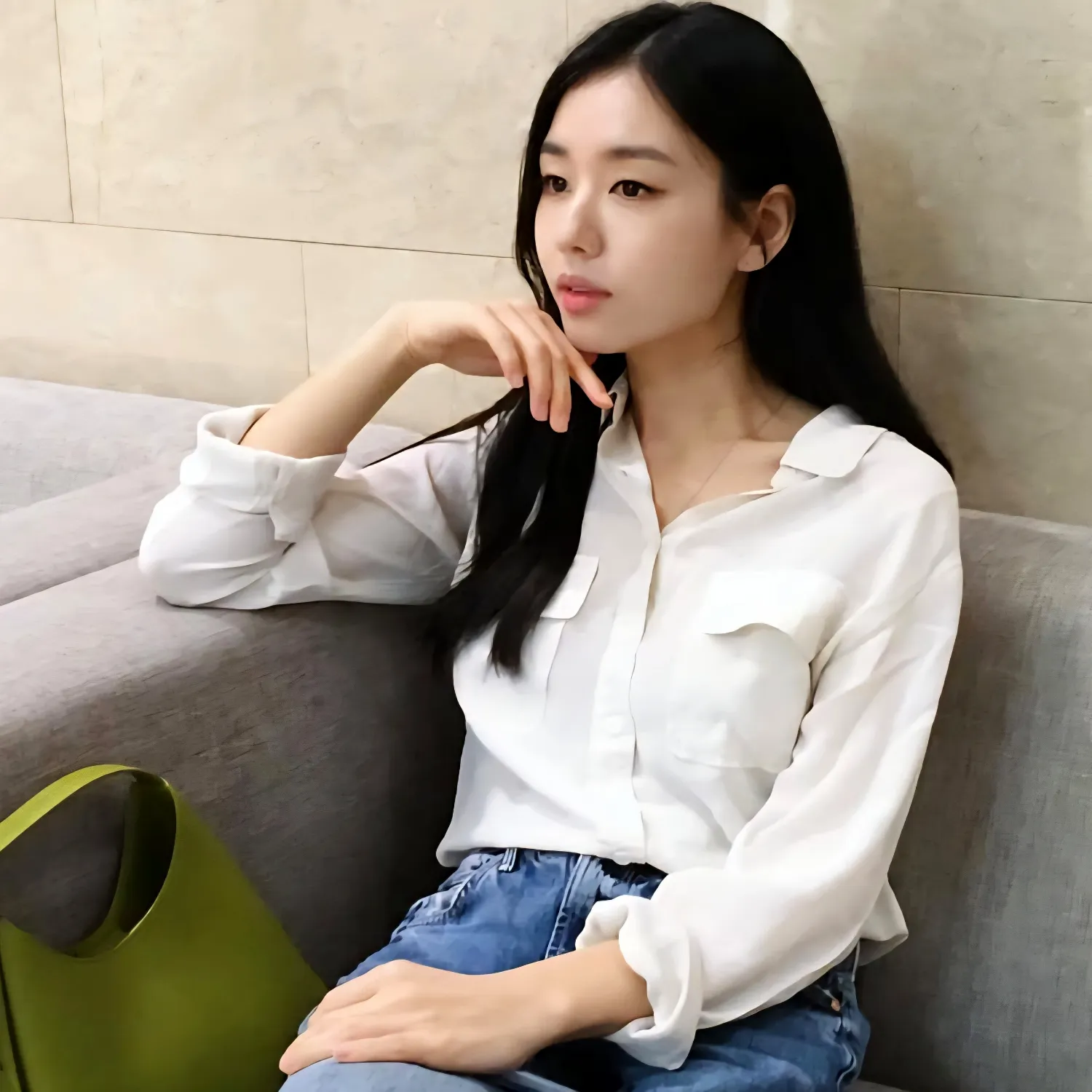 Recent activity shot of Ahn Eunjin