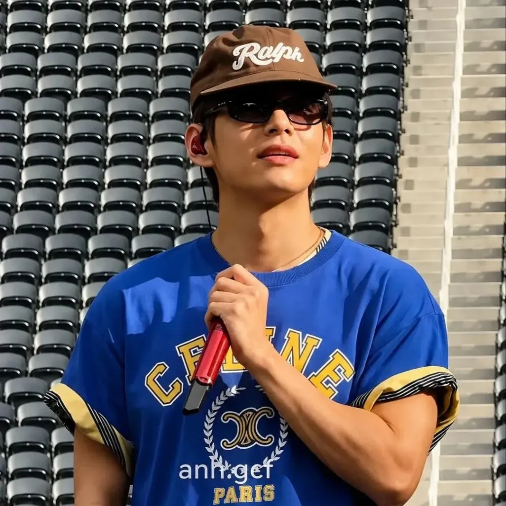 Latest photo of Kim Taehyung (V)