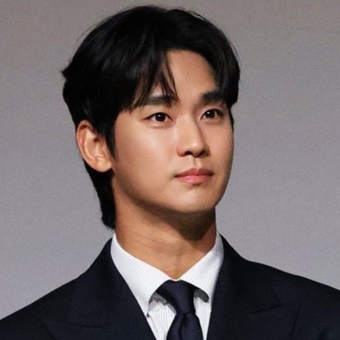 金秀贤的幕后花絮