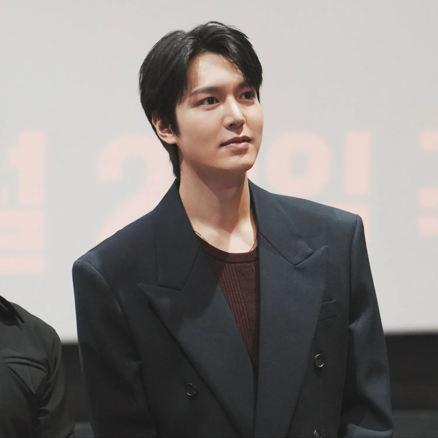 Behind-the-scenes cut of Lee Minho