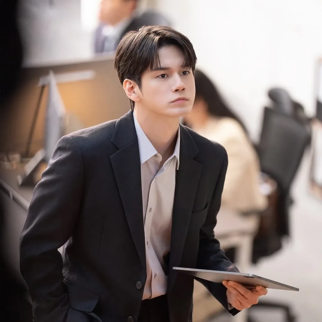 Latest photo of Ong Seongwu