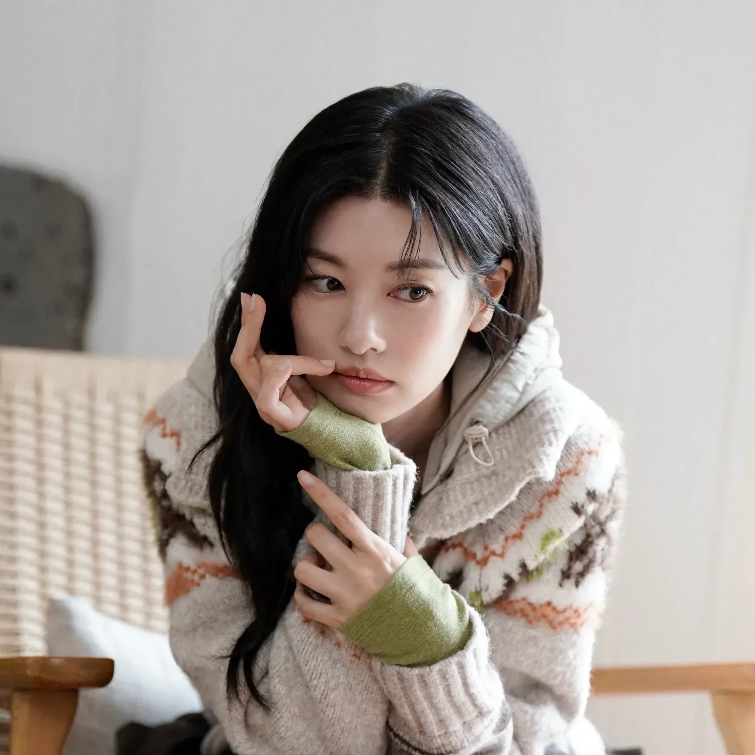 Behind-the-scenes cut of Jung Somin