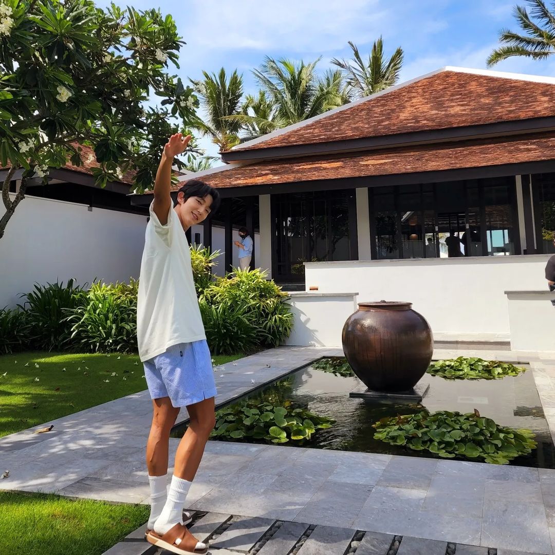 A moment captured by a fan of Lee Joongi