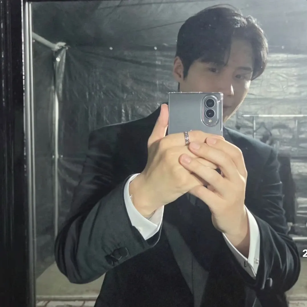 A moment captured by a fan of Kim Seonho