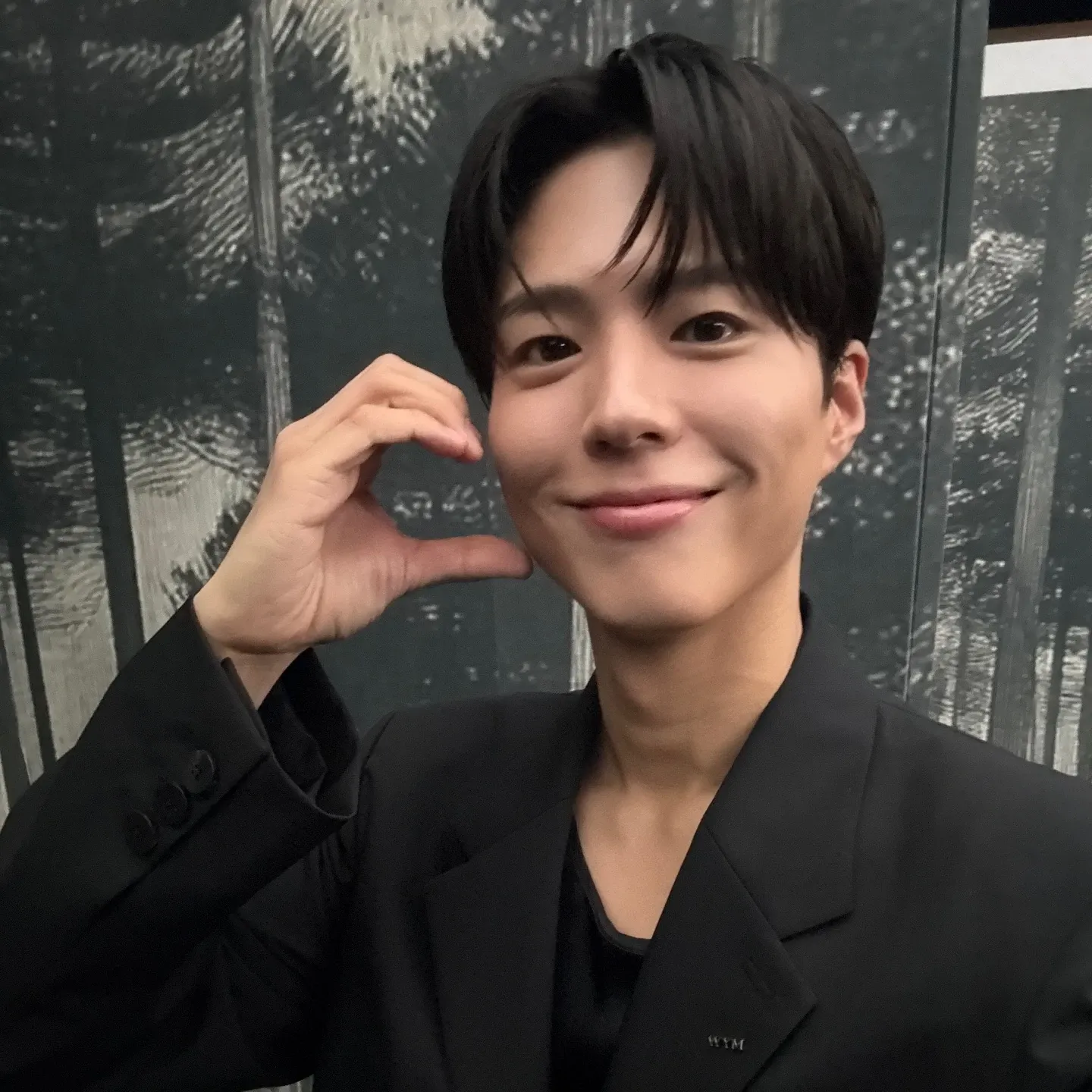 Behind-the-scenes cut of Park Bogum
