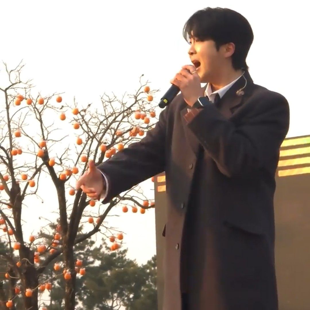 Recent activity shot of Hwang Yunsung