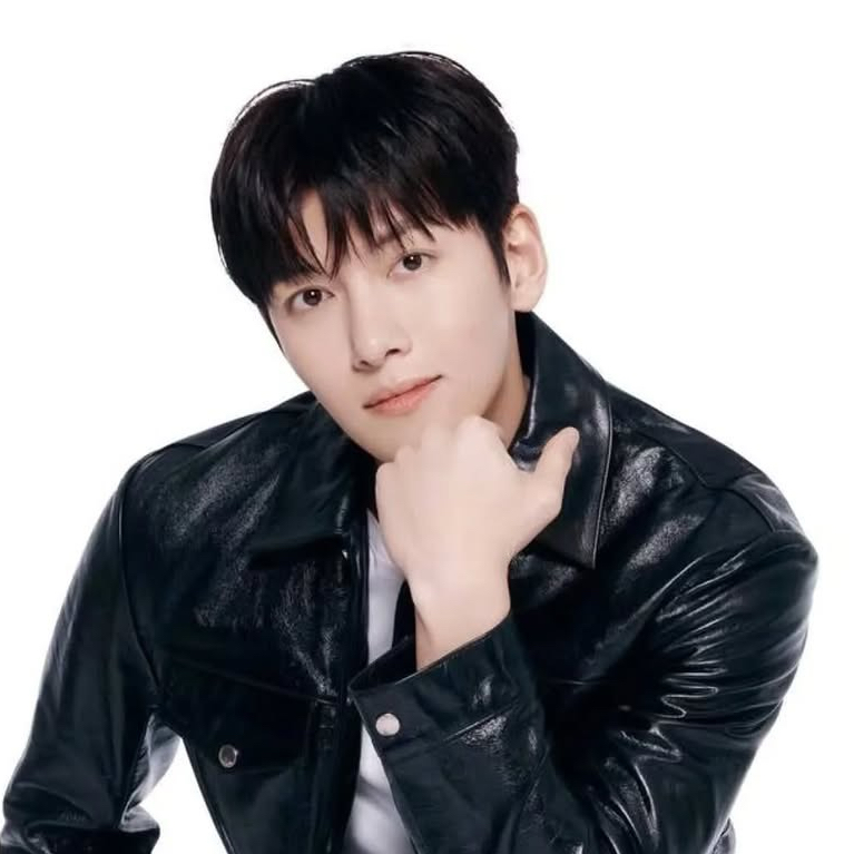 Recent activity shot of Ji Changwook