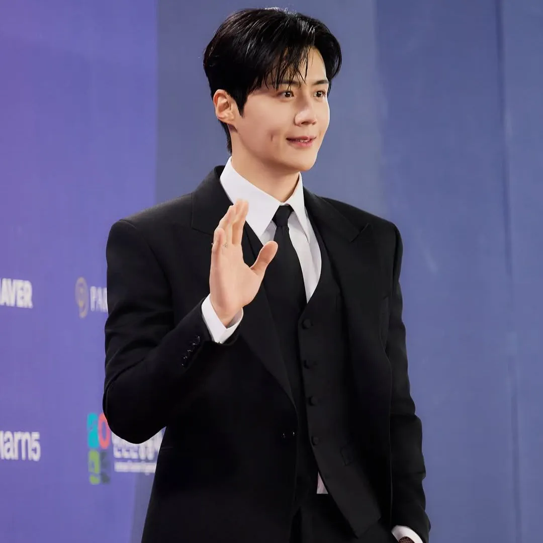 Foto terbaru dari Kim Seonho