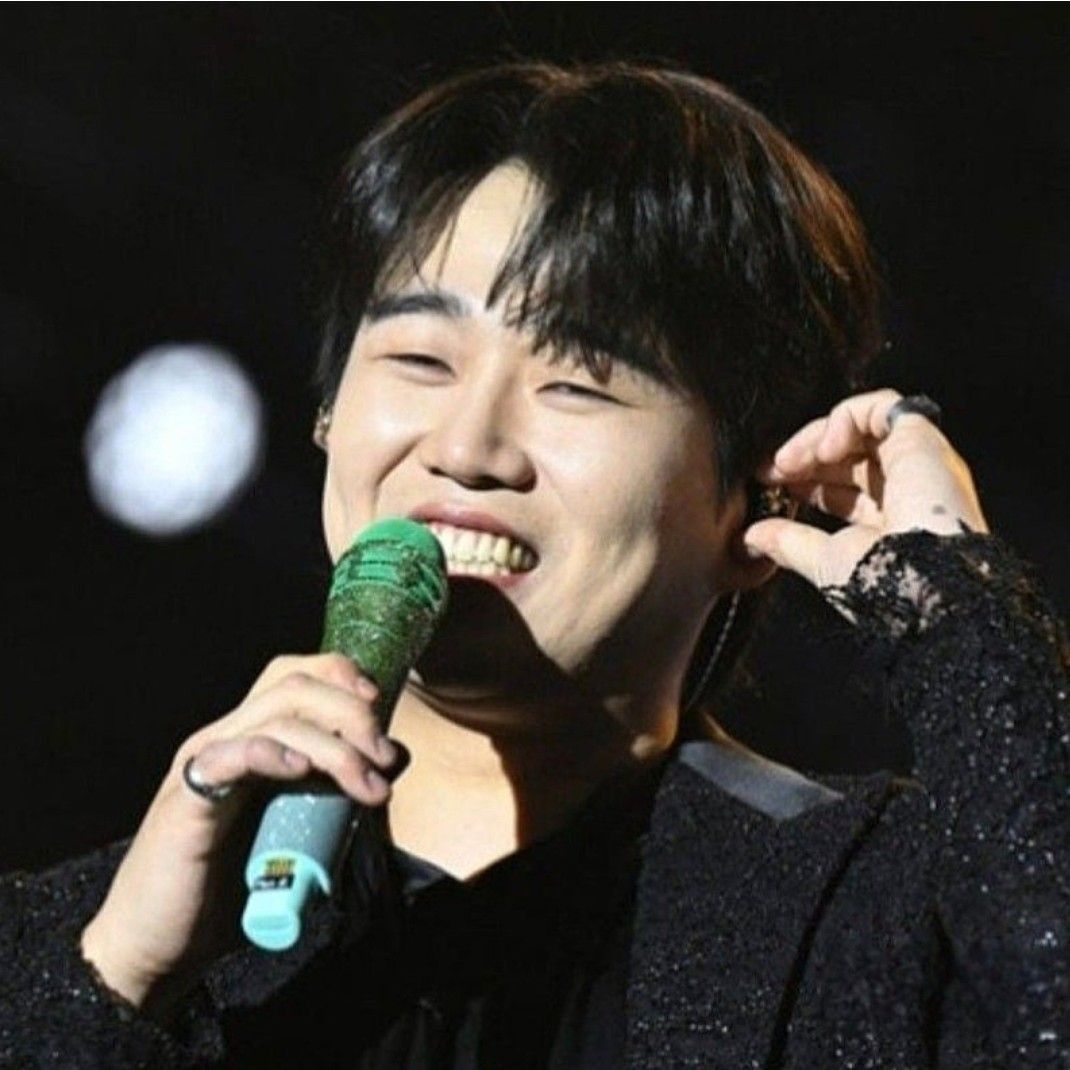 Latest photo of Hwang Youngwoong