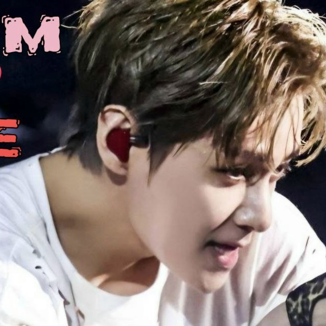 Behind-the-scenes cut of Kim Taehyung (V)