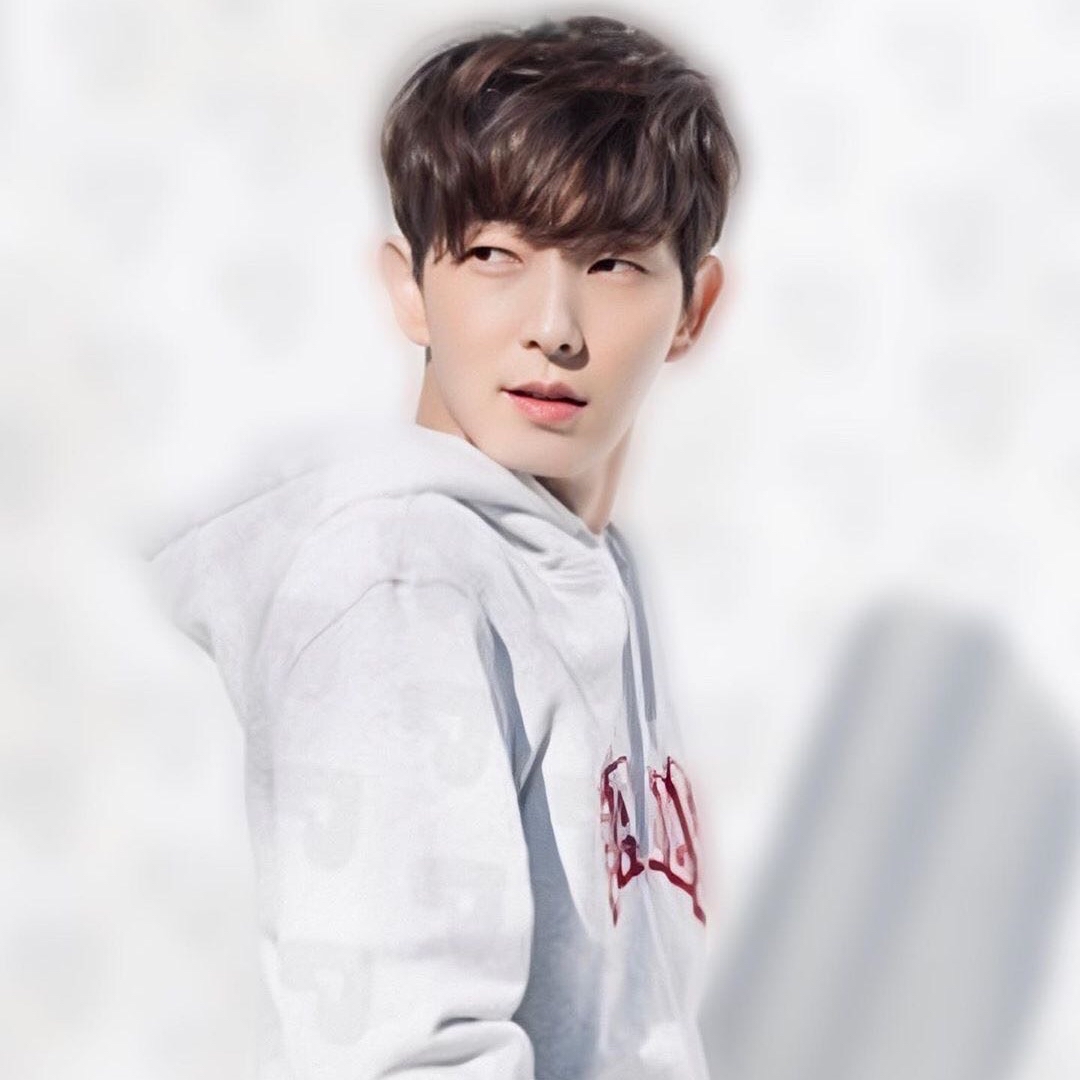 Recent activity shot of Lee Joongi