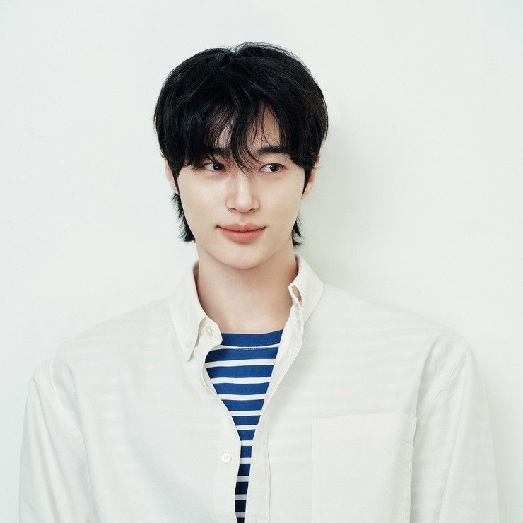 粉丝拍下的边佑锡瞬间