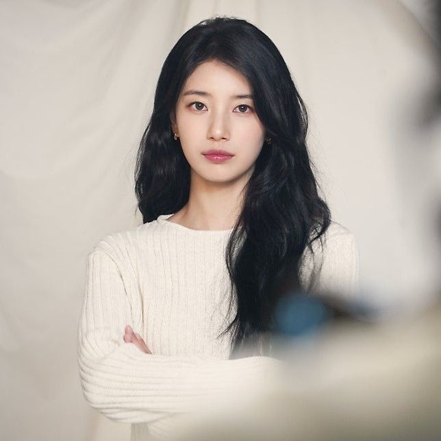 Behind-the-scenes cut of Bae Suzy