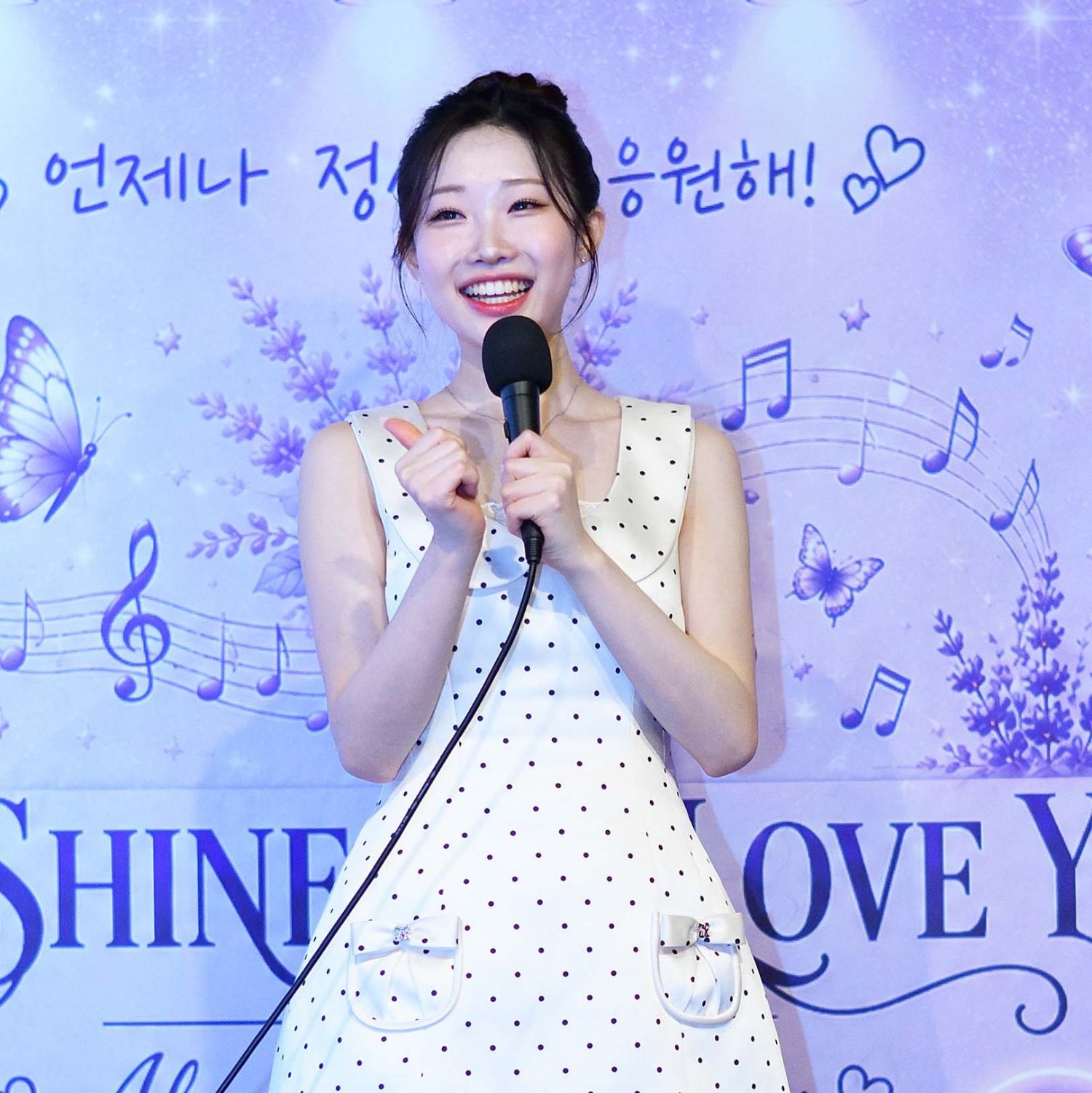 A moment captured by a fan of Jung Seojoo