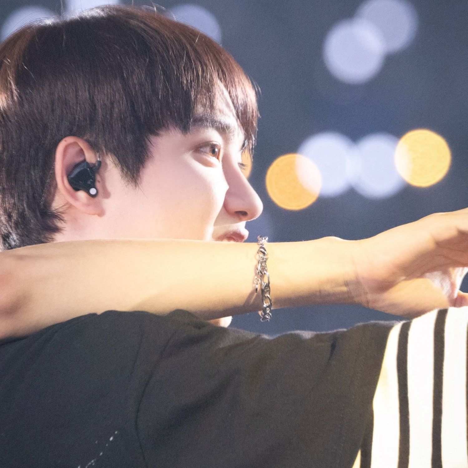 粉絲拍下的都暻秀 (D.O.)瞬間