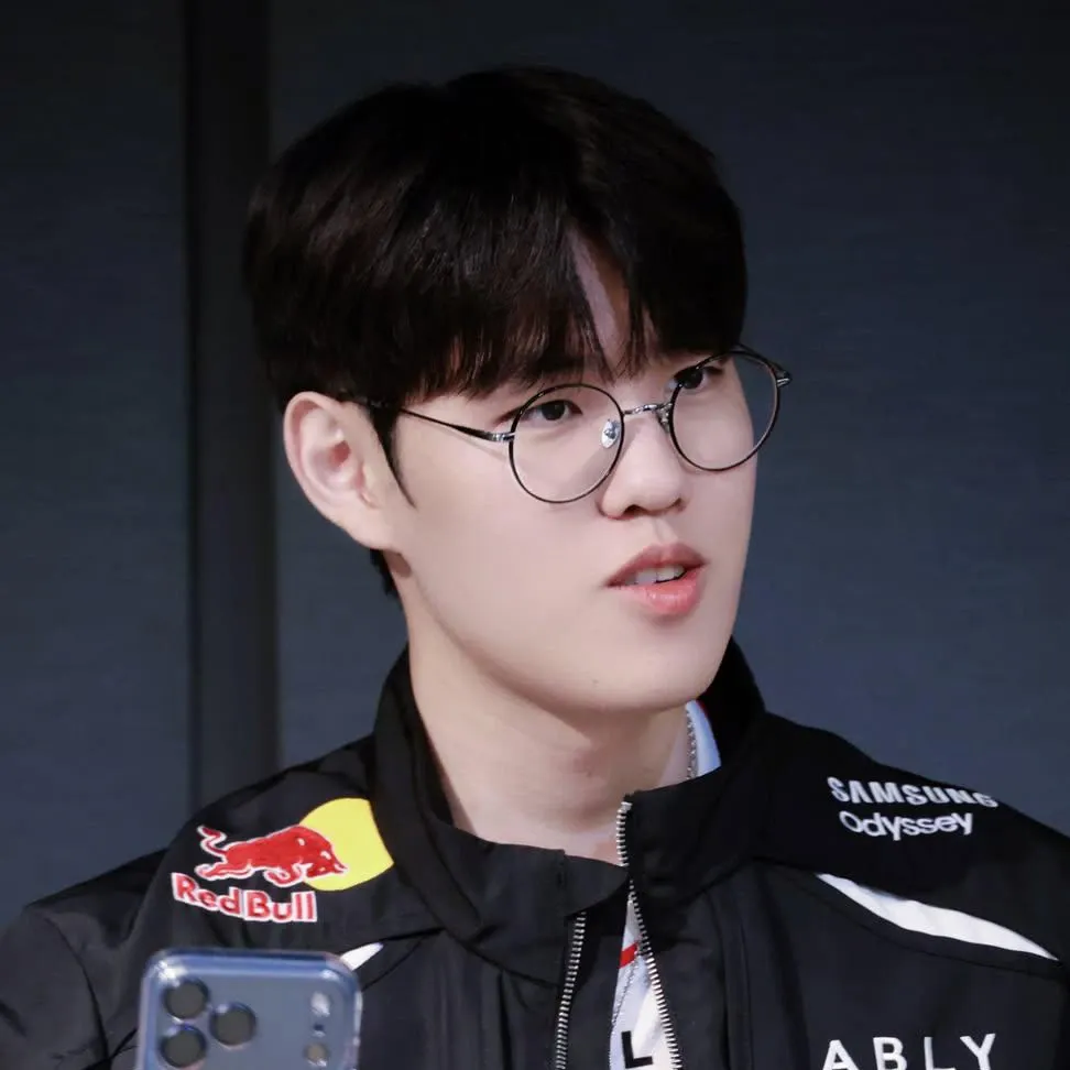 Latest photo of Oner