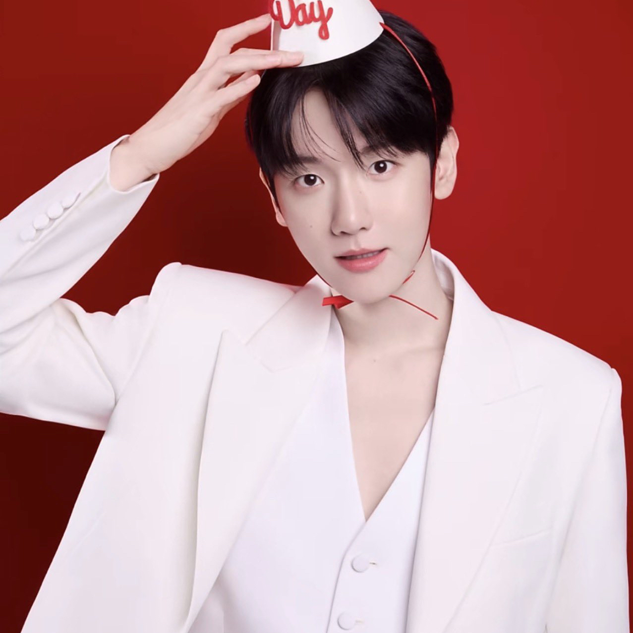 Behind-the-scenes cut of Baekhyun