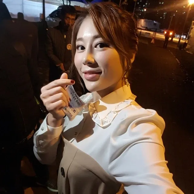 Foto kegiatan terbaru dari Kim Soyou