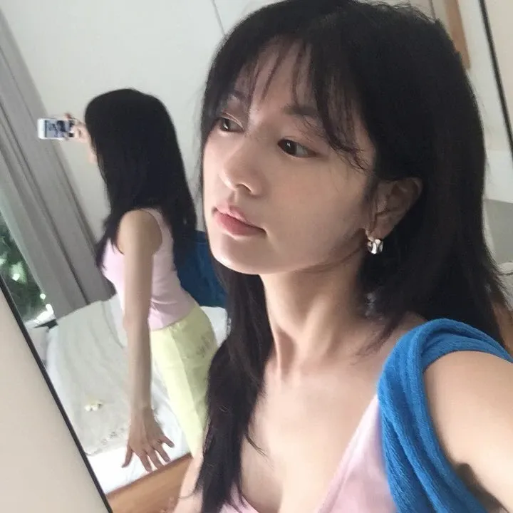 Behind-the-scenes cut of Jung Somin
