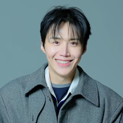 Cuplikan di balik layar dari Kim Seonho