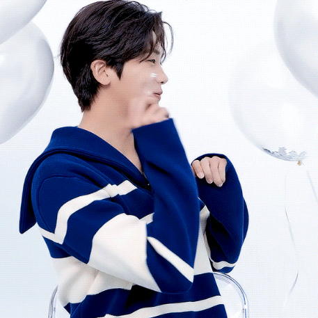 Latest photo of Park Hyungsik