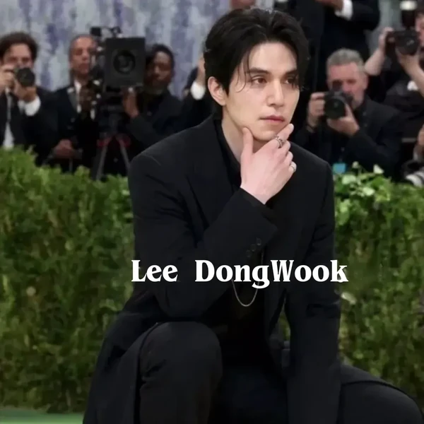 Today’s standout profile photo of Lee Dongwook on Choeaedol Celeb