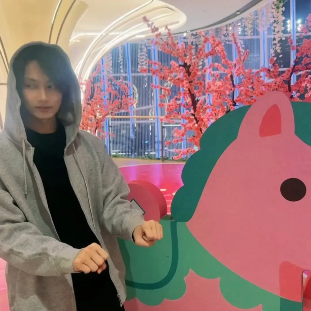 Latest photo of Wen Junhui