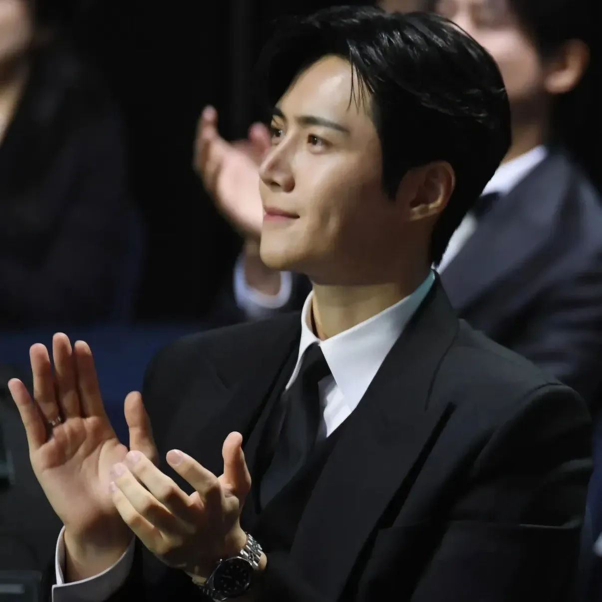 Foto kegiatan terbaru dari Kim Seonho