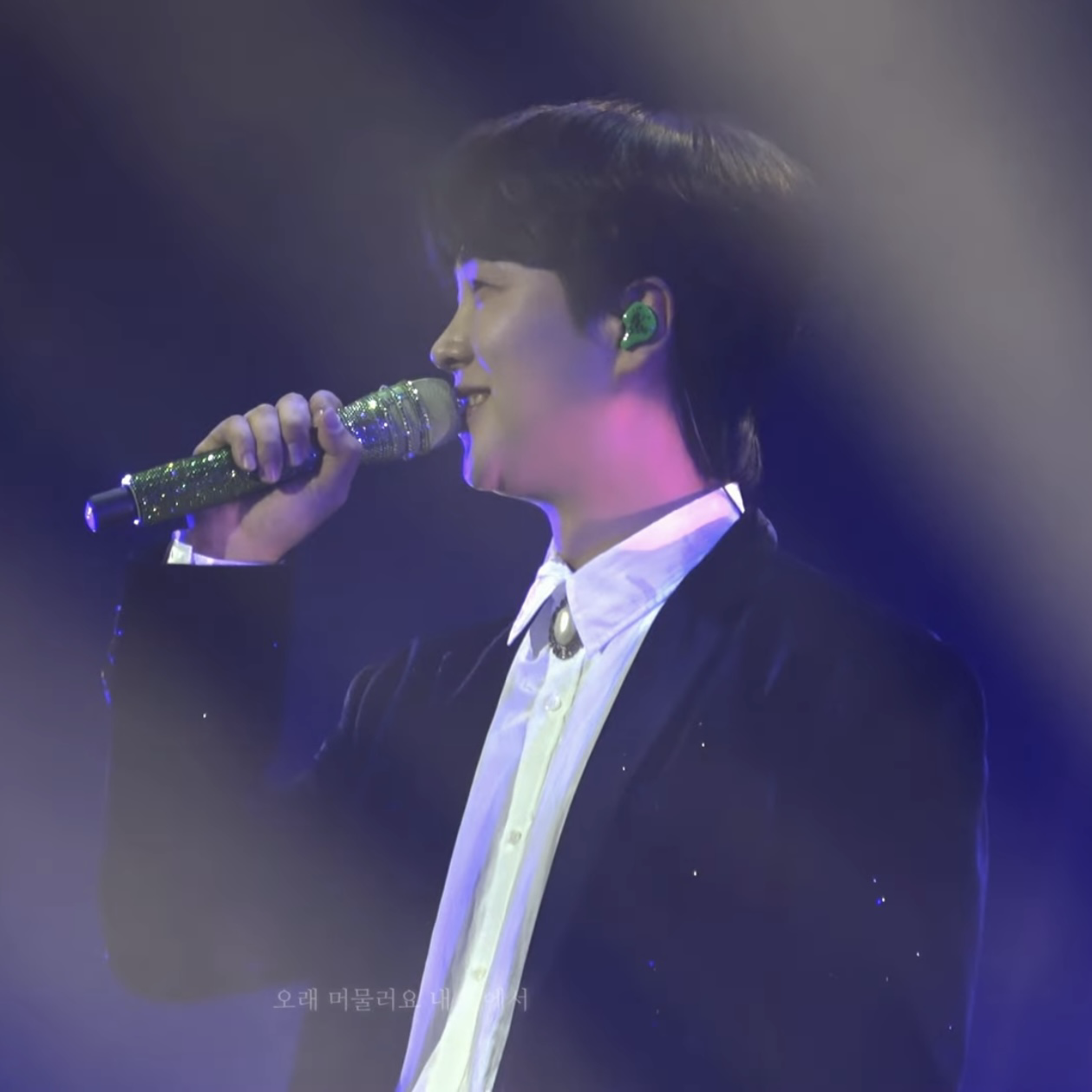 Behind-the-scenes cut of Song Minjun