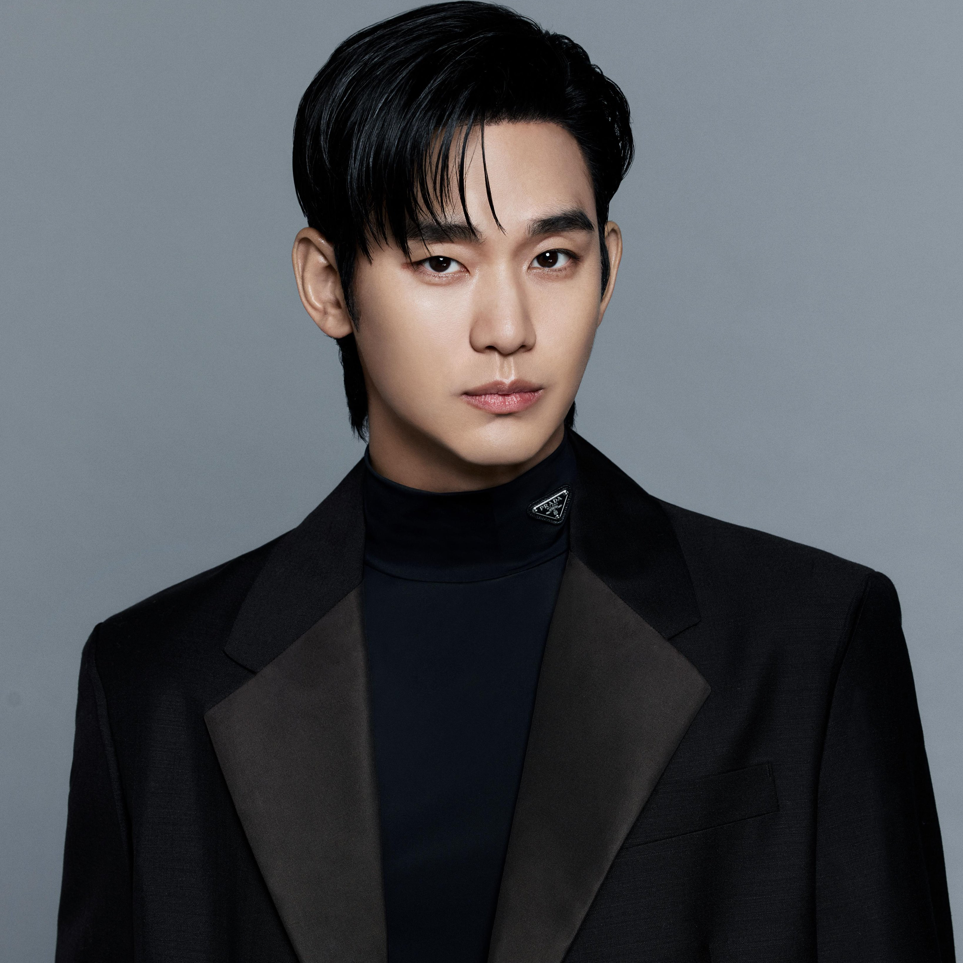 金秀賢的最新照片