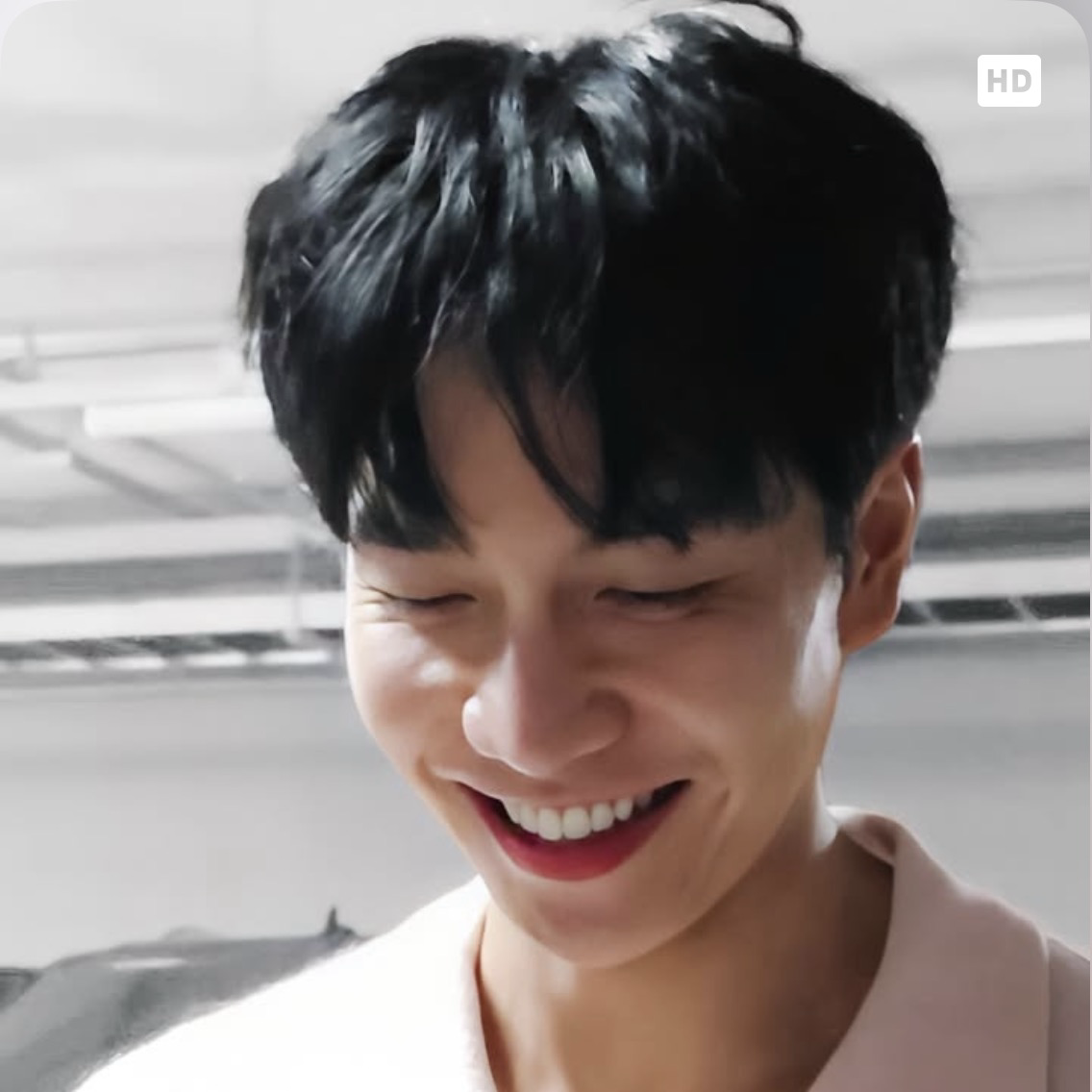 Latest photo of Lee Seunggi