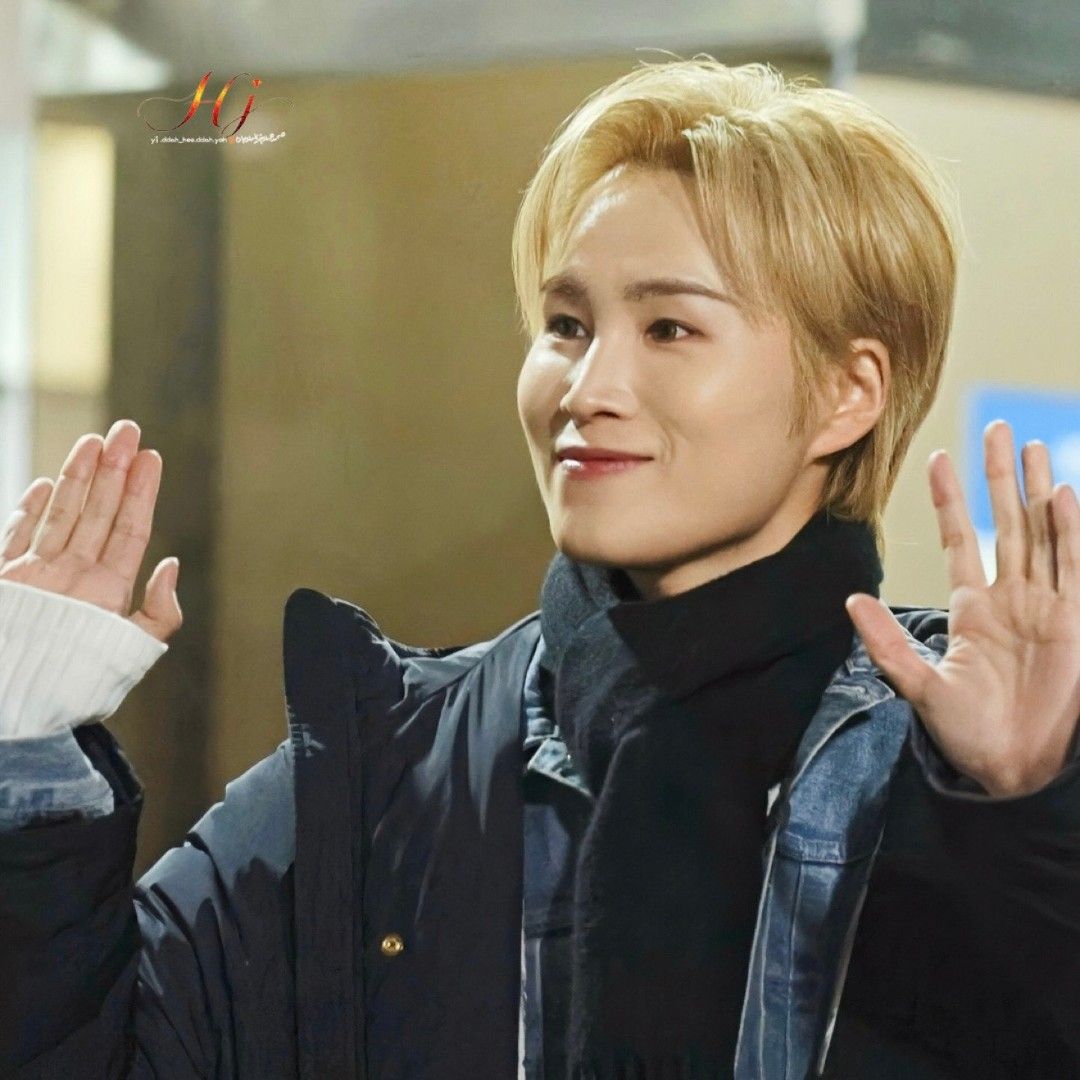 Momen yang diabadikan oleh penggemar Kim Heejae