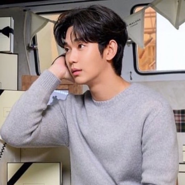 Behind-the-scenes cut of Kim Soohyun