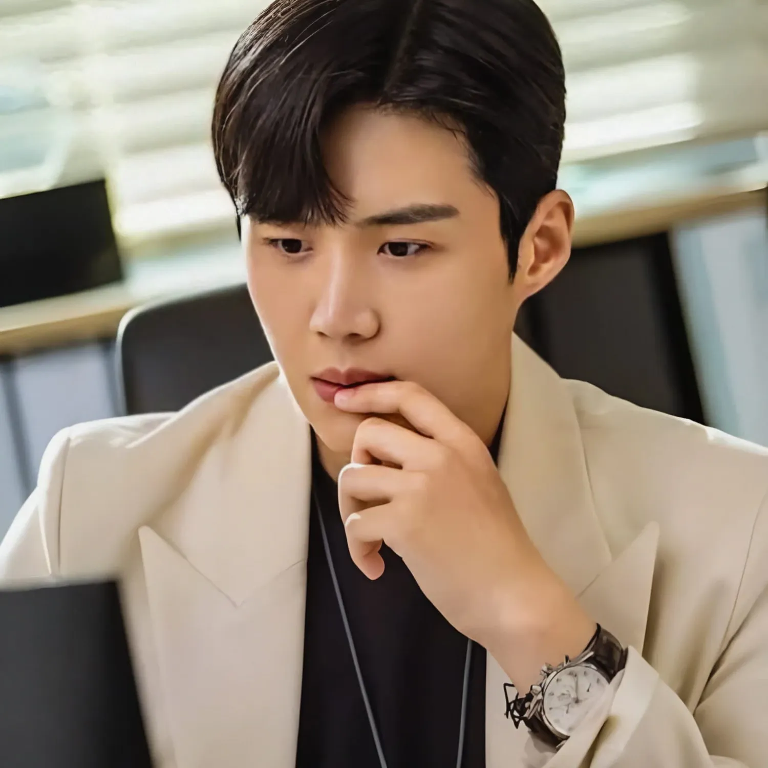 Foto kegiatan terbaru dari Kim Seonho