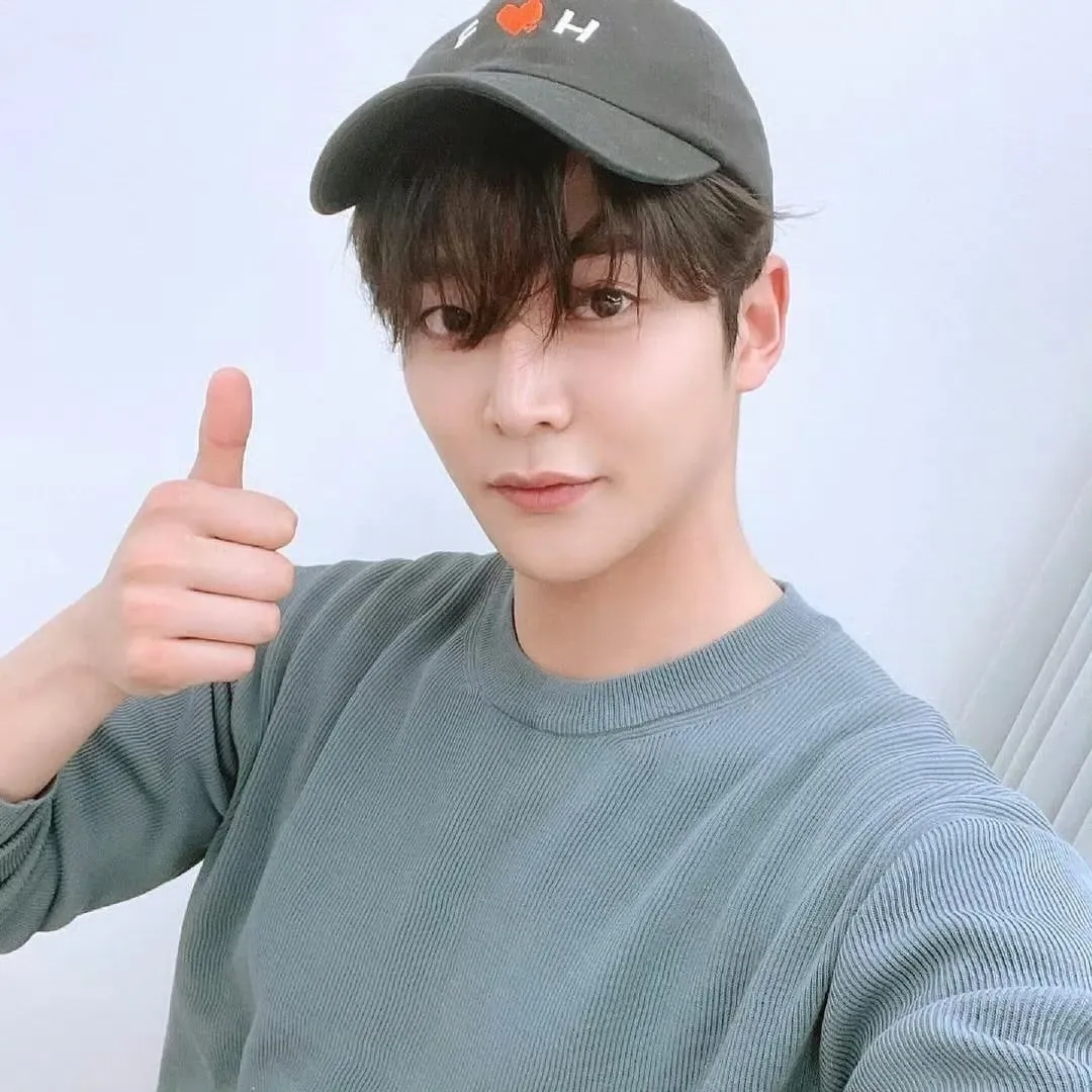 Foto kegiatan terbaru dari Rowoon