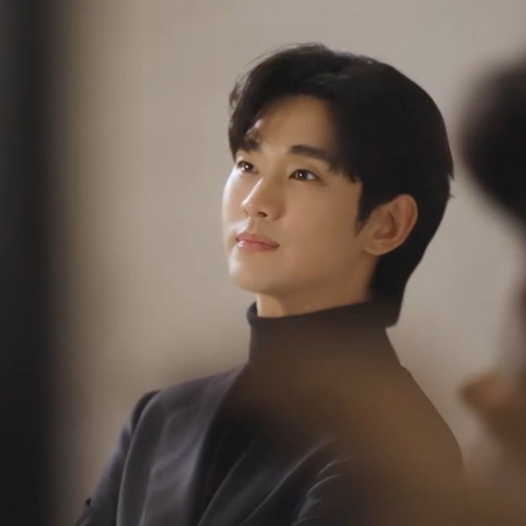 Latest photo of Kim Soohyun