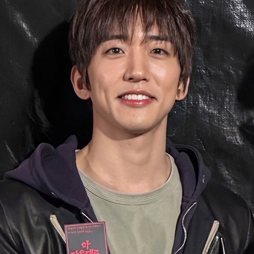 A moment captured by a fan of Lee Seungyoon